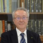 教育学部長 宇佐美公生